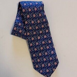 NWT Mens Vineyard Vines Silk Tie with Skis and Gondolas
